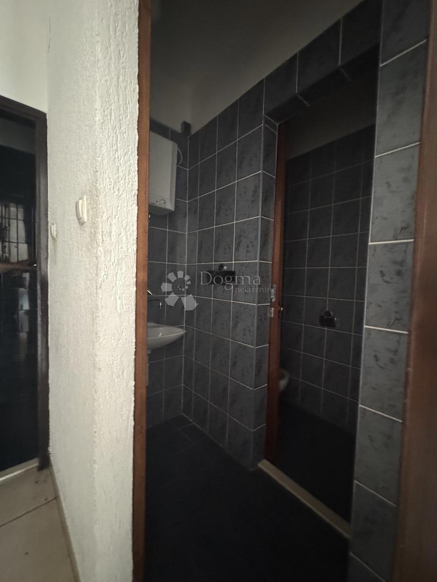 Komerčné Na predaj - ISTARSKA KRŠAN