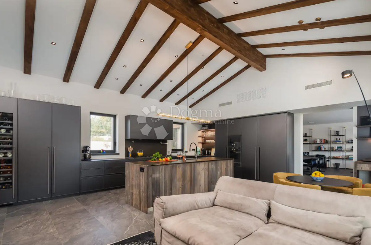 Maison À vendre - ISTARSKA MOTOVUN
