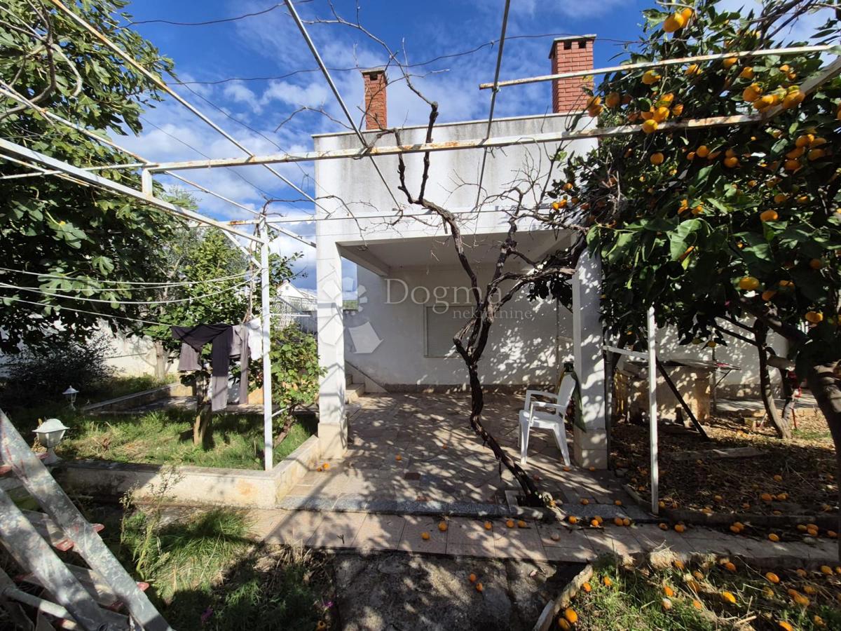 House For sale - SPLITSKO-DALMATINSKA ČIOVO