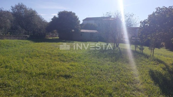 Grundstück zu verkaufen 801 m² – Poreč