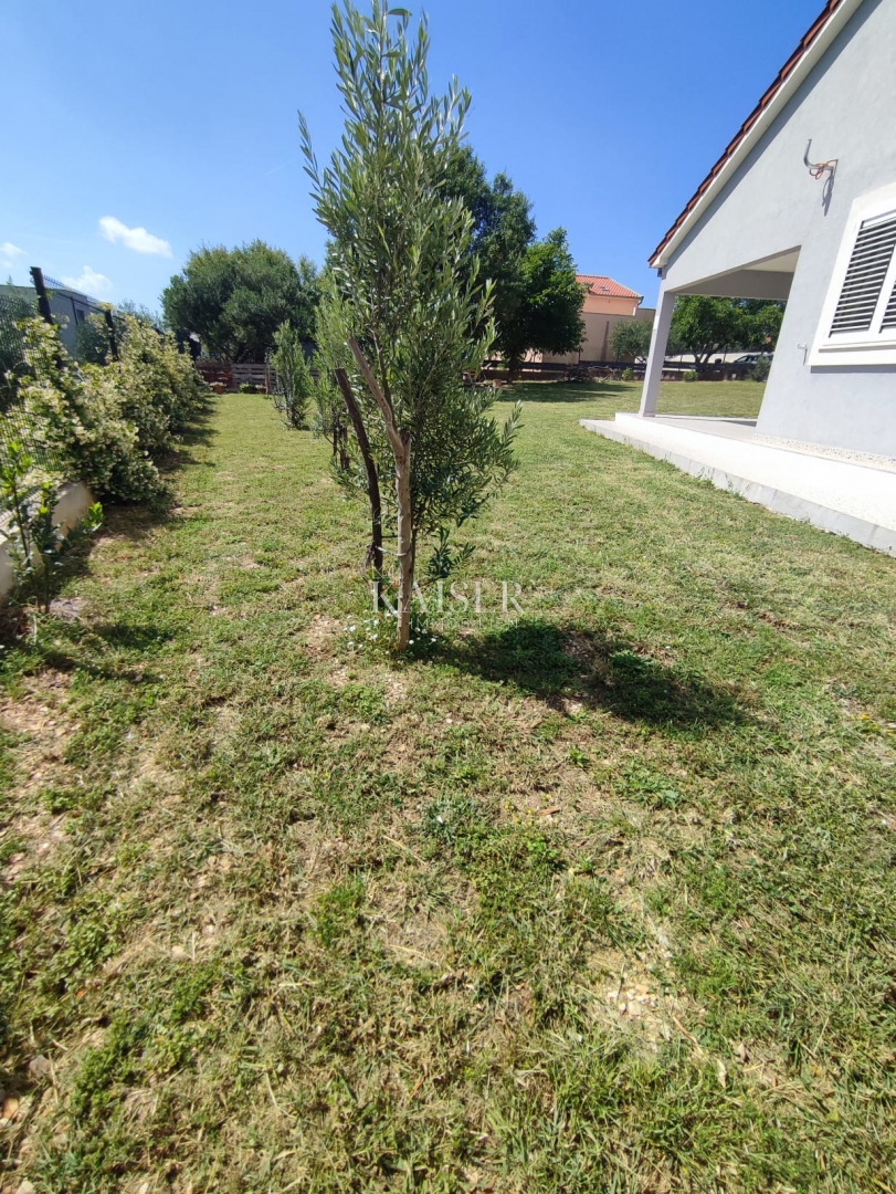 Casa In vendita - SPLITSKO-DALMATINSKA KAŠTELA