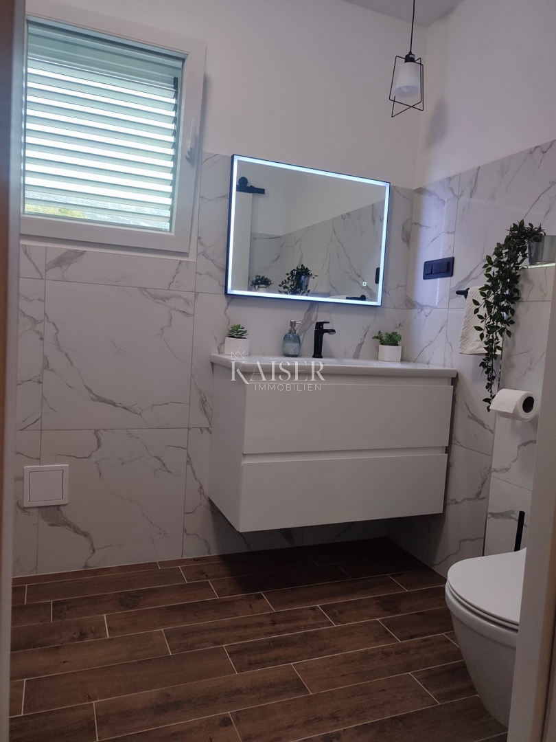 Casa In vendita - SPLITSKO-DALMATINSKA KAŠTELA