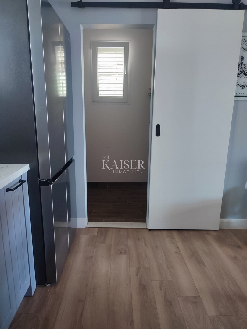 Casa In vendita - SPLITSKO-DALMATINSKA KAŠTELA