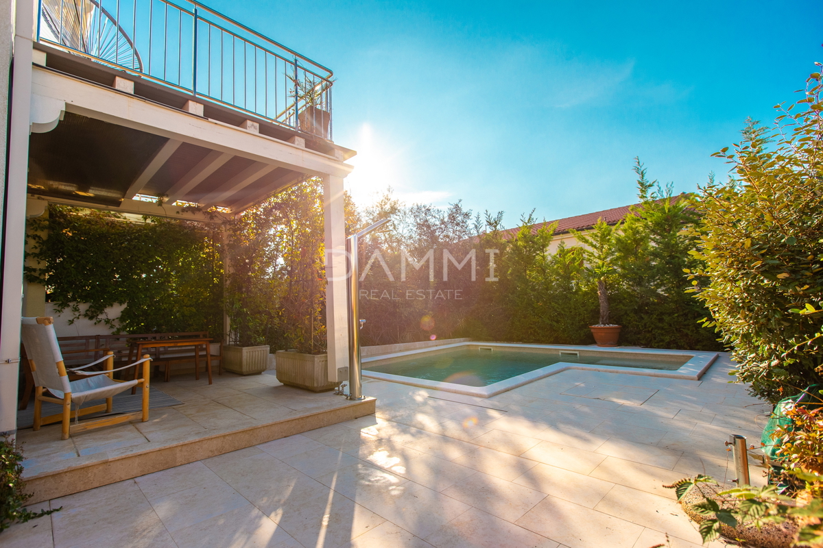 House For sale - ISTARSKA MEDULIN