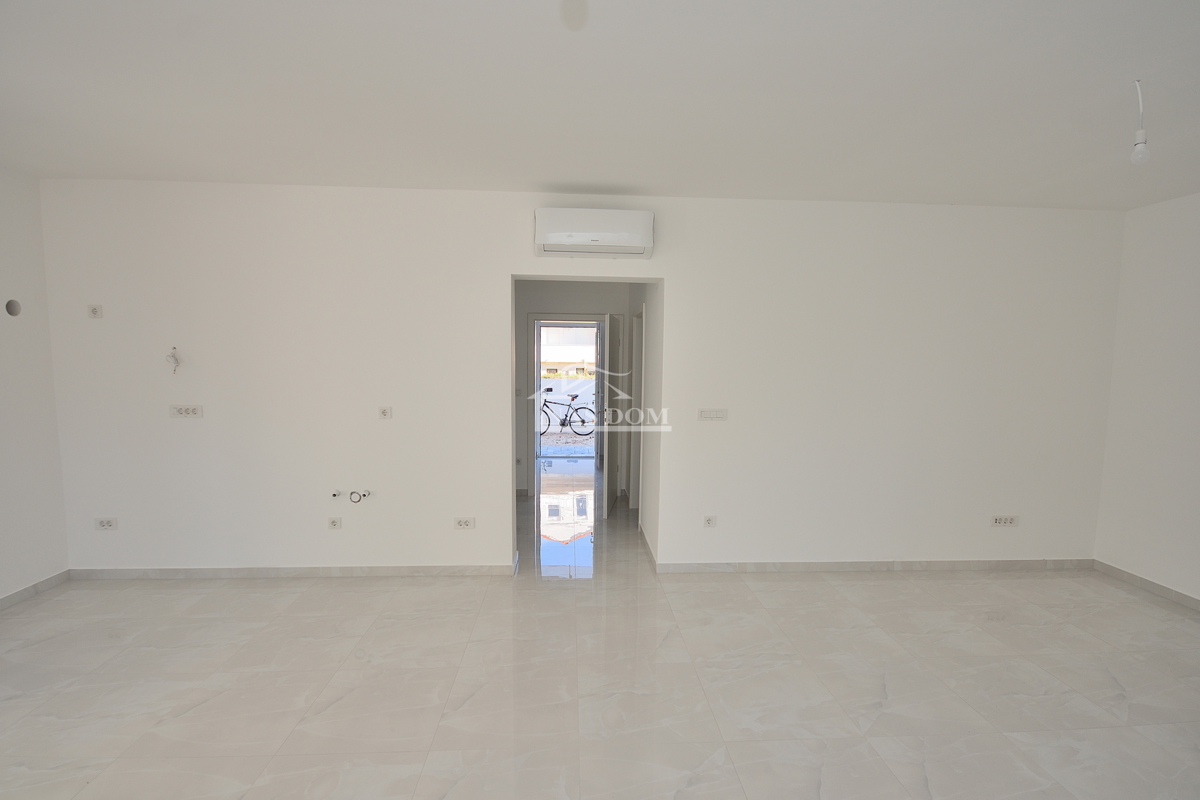 House For sale - ŠIBENSKO-KNINSKA VODICE