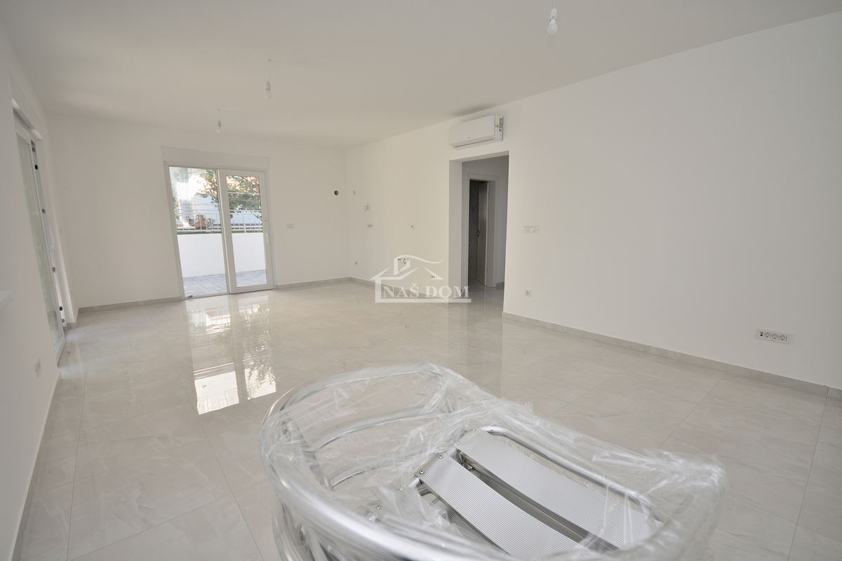 House For sale - ŠIBENSKO-KNINSKA VODICE