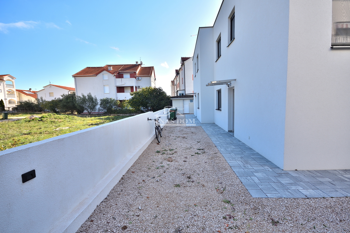 House For sale - ŠIBENSKO-KNINSKA VODICE