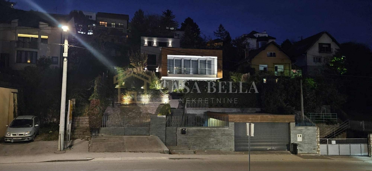 Casa In vendita - GRAD ZAGREB ZAGREB