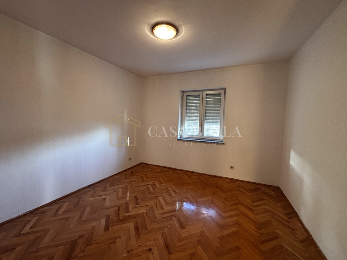 Apartmán Na predaj - LIČKO-SENJSKA SENJ