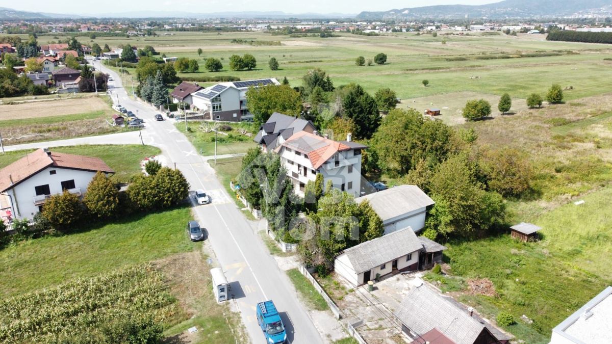 Hiša Na predaj - ZAGREBAČKA STUPNIK