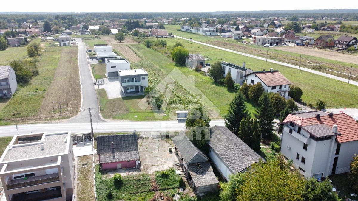 Hiša Na predaj - ZAGREBAČKA STUPNIK