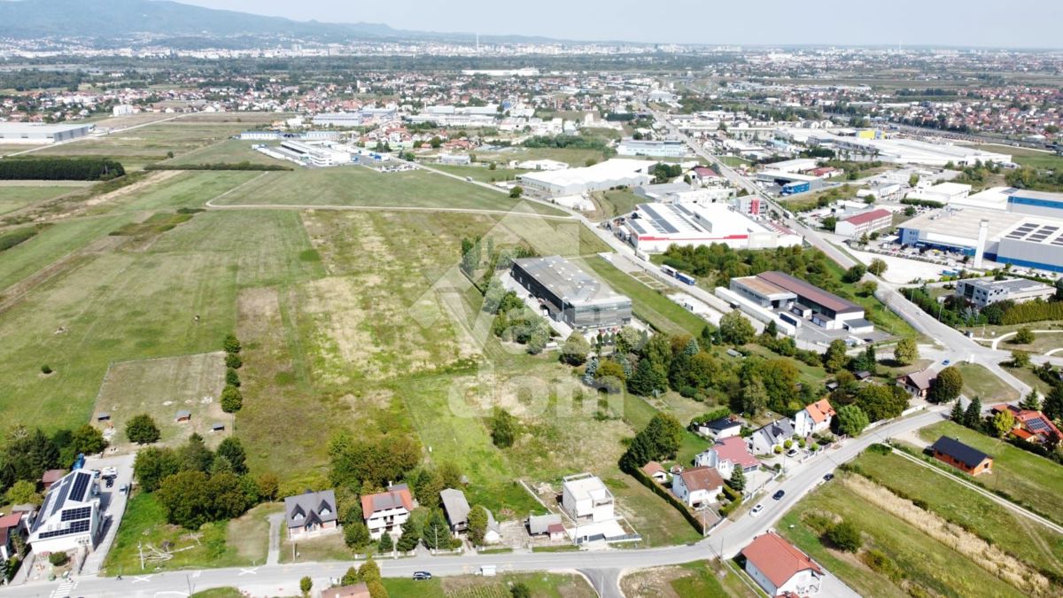 Hiša Na predaj - ZAGREBAČKA STUPNIK
