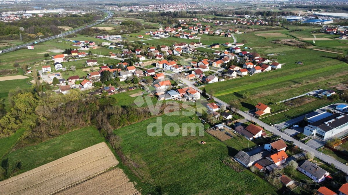 Zemljište Na prodaju - ZAGREBAČKA SVETA NEDELJA