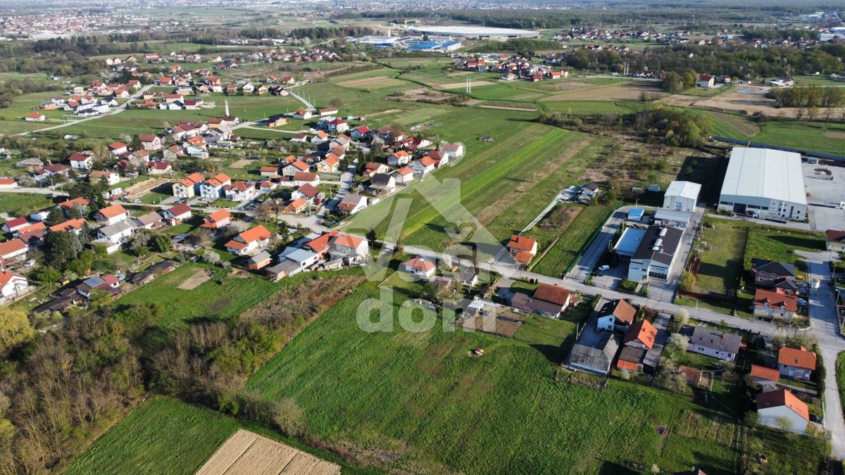 Zemljište Na prodaju - ZAGREBAČKA SVETA NEDELJA