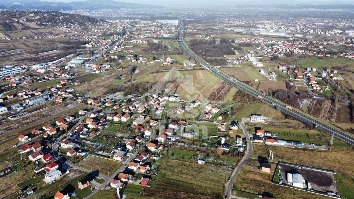 Zemljište Na prodaju - ZAGREBAČKA SVETA NEDELJA