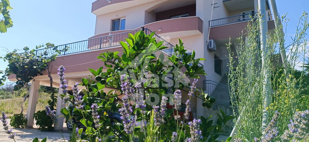 Haus Zu verkaufen - SPLITSKO-DALMATINSKA ČIOVO