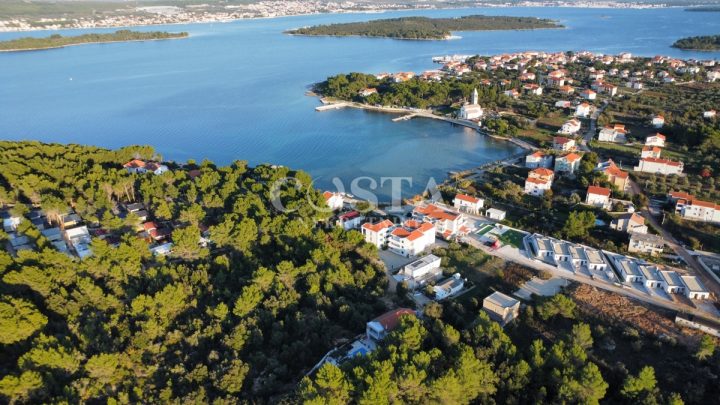 Pozemek na prodej 3059 m² – Pašman