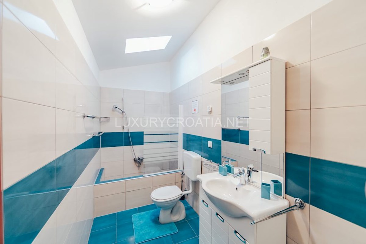 House For sale - ZADARSKA NIN
