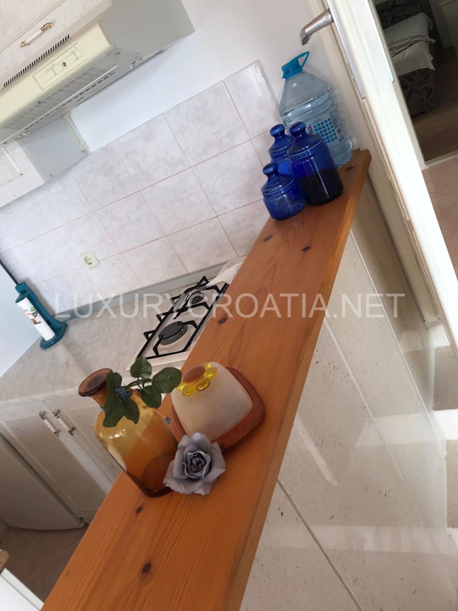 Casa In vendita - ŠIBENSKO-KNINSKA ROGOZNICA