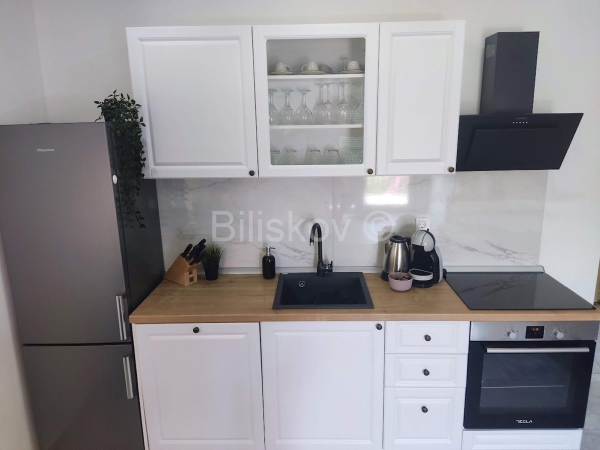 Apartma Za najem - SPLITSKO-DALMATINSKA KAŠTELA