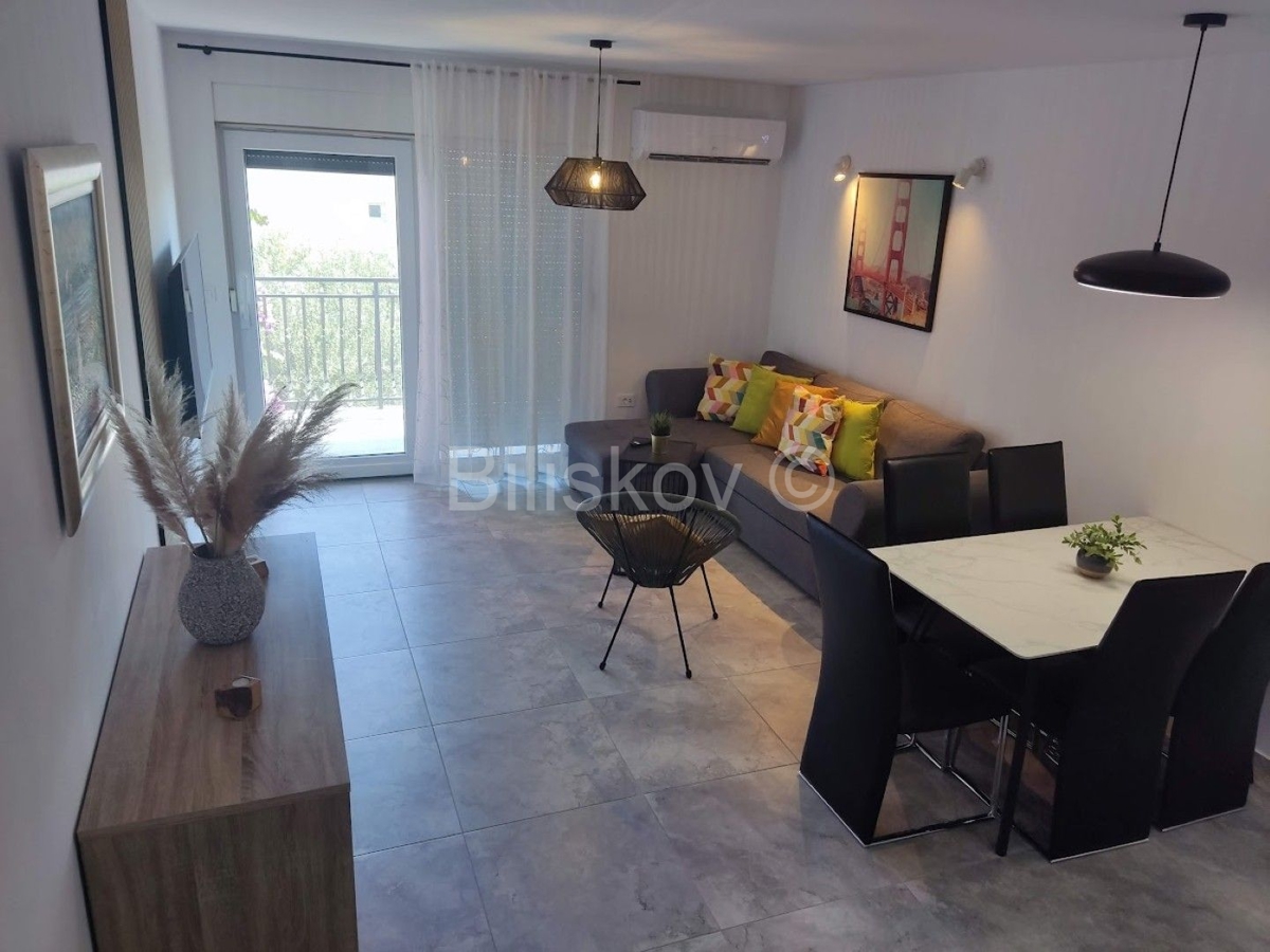 Apartma Za najem - SPLITSKO-DALMATINSKA KAŠTELA