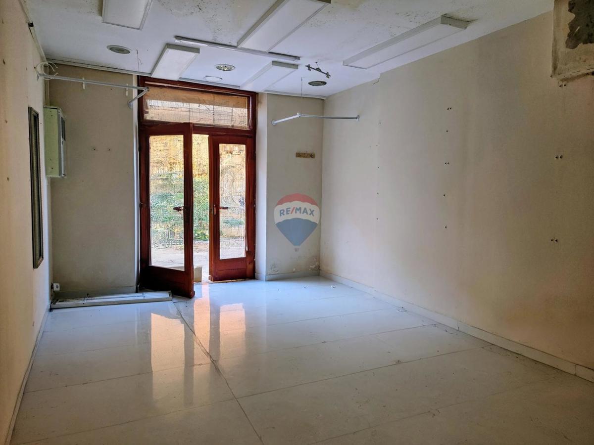 Komerční K pronájmu ROVINJ