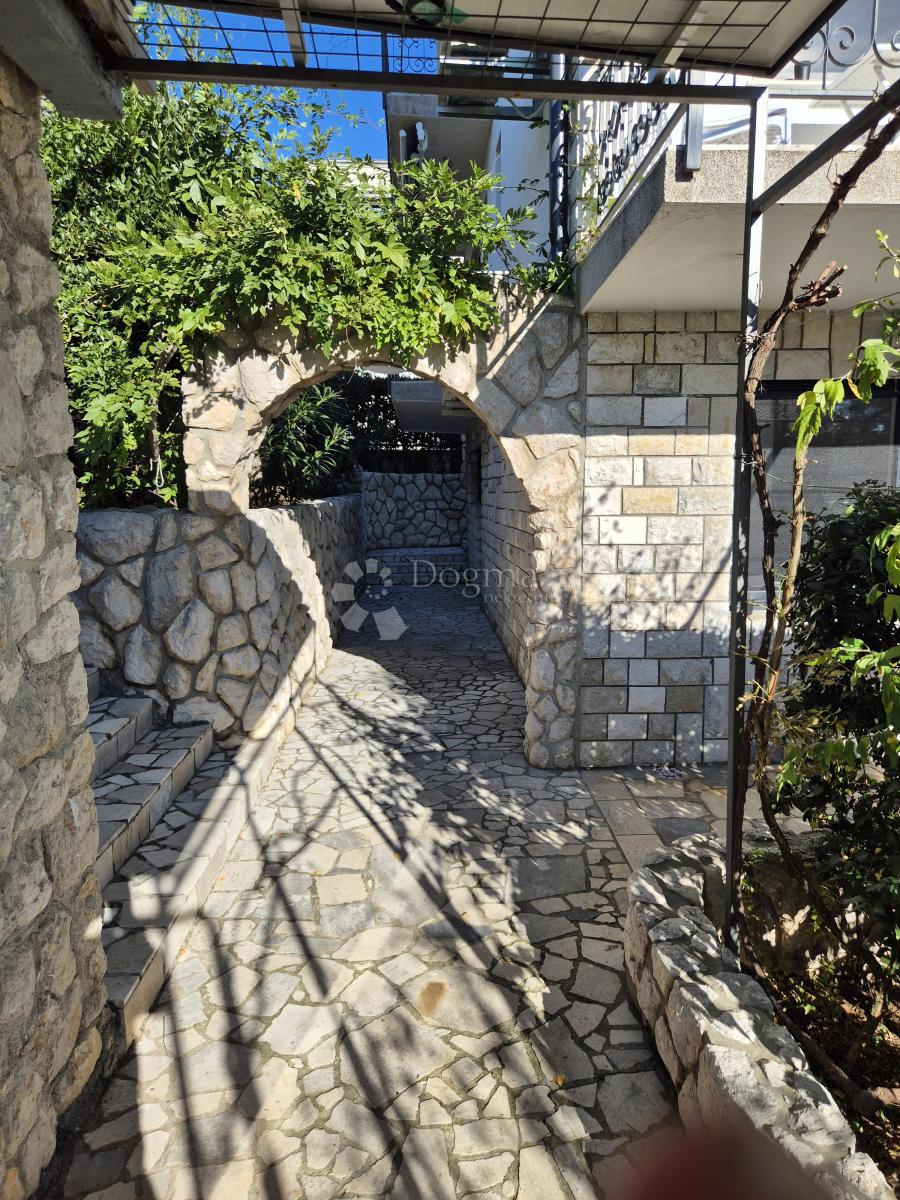 Kuća Na prodaju - PRIMORSKO-GORANSKA CRIKVENICA