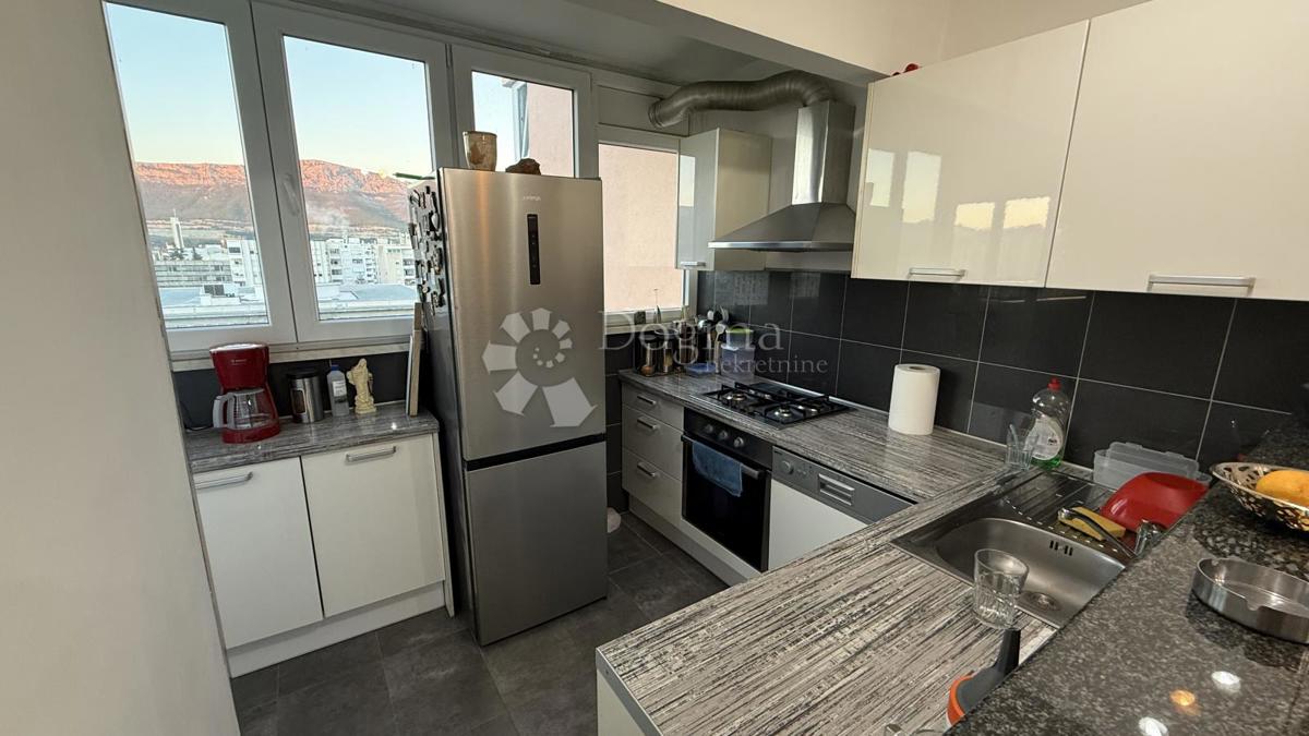 Appartamento In vendita - SPLITSKO-DALMATINSKA SPLIT