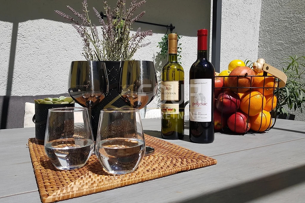 Kuća Na prodaju - PRIMORSKO-GORANSKA VINODOLSKA OPĆINA