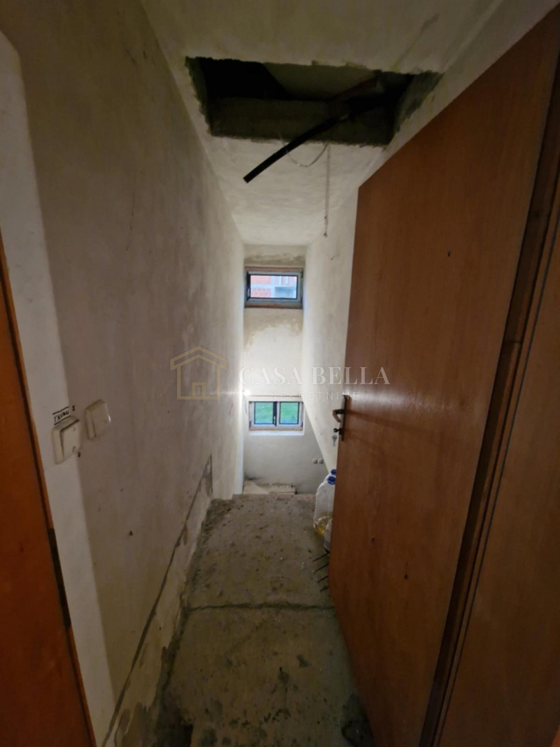 Casa In vendita - ZAGREBAČKA KRIŽ