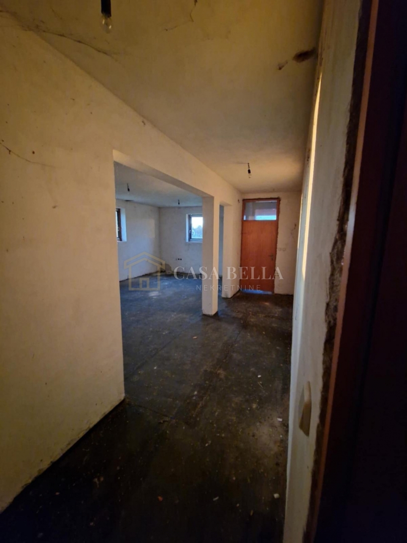 Casa In vendita - ZAGREBAČKA KRIŽ