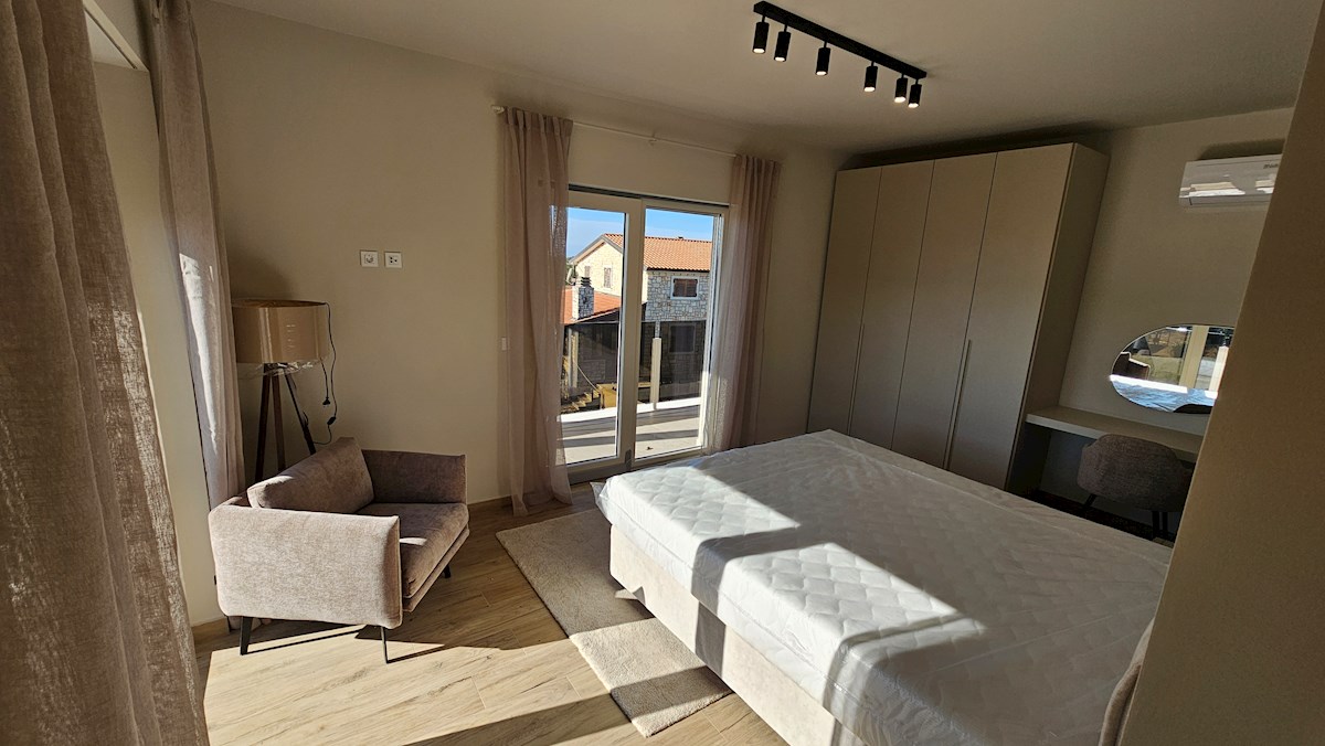 House For sale - ISTARSKA NOVIGRAD