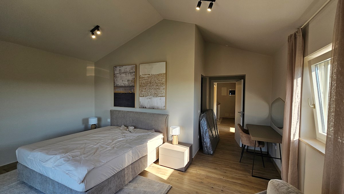 House For sale - ISTARSKA NOVIGRAD