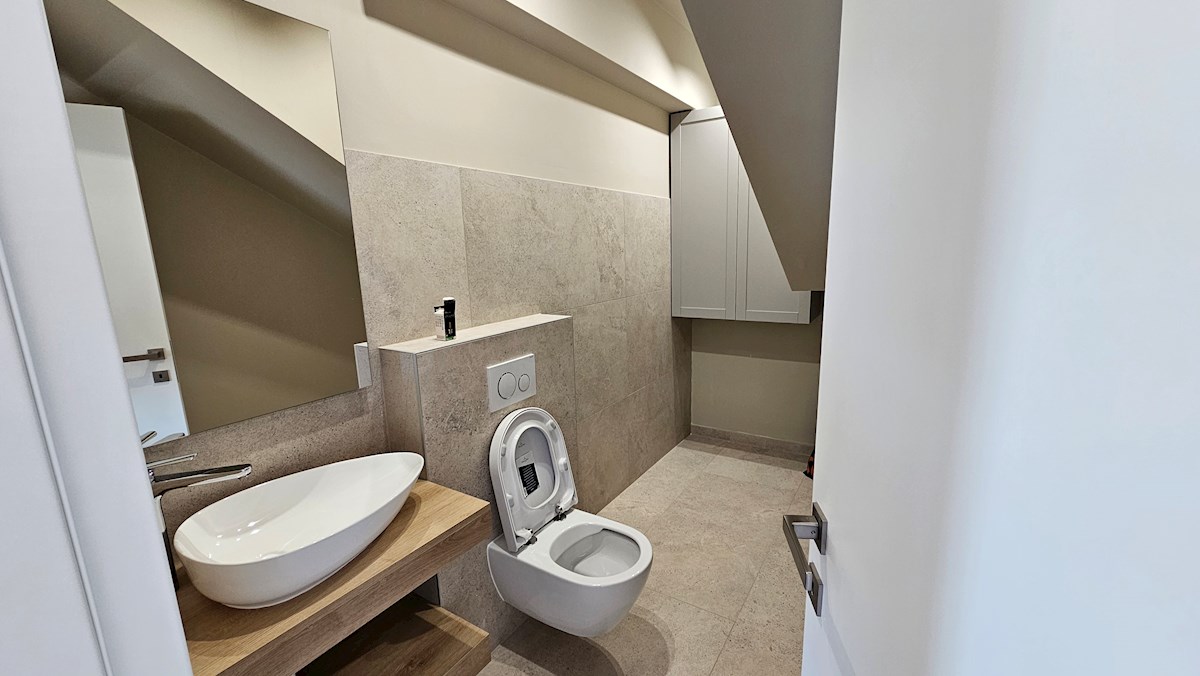 House For sale - ISTARSKA NOVIGRAD