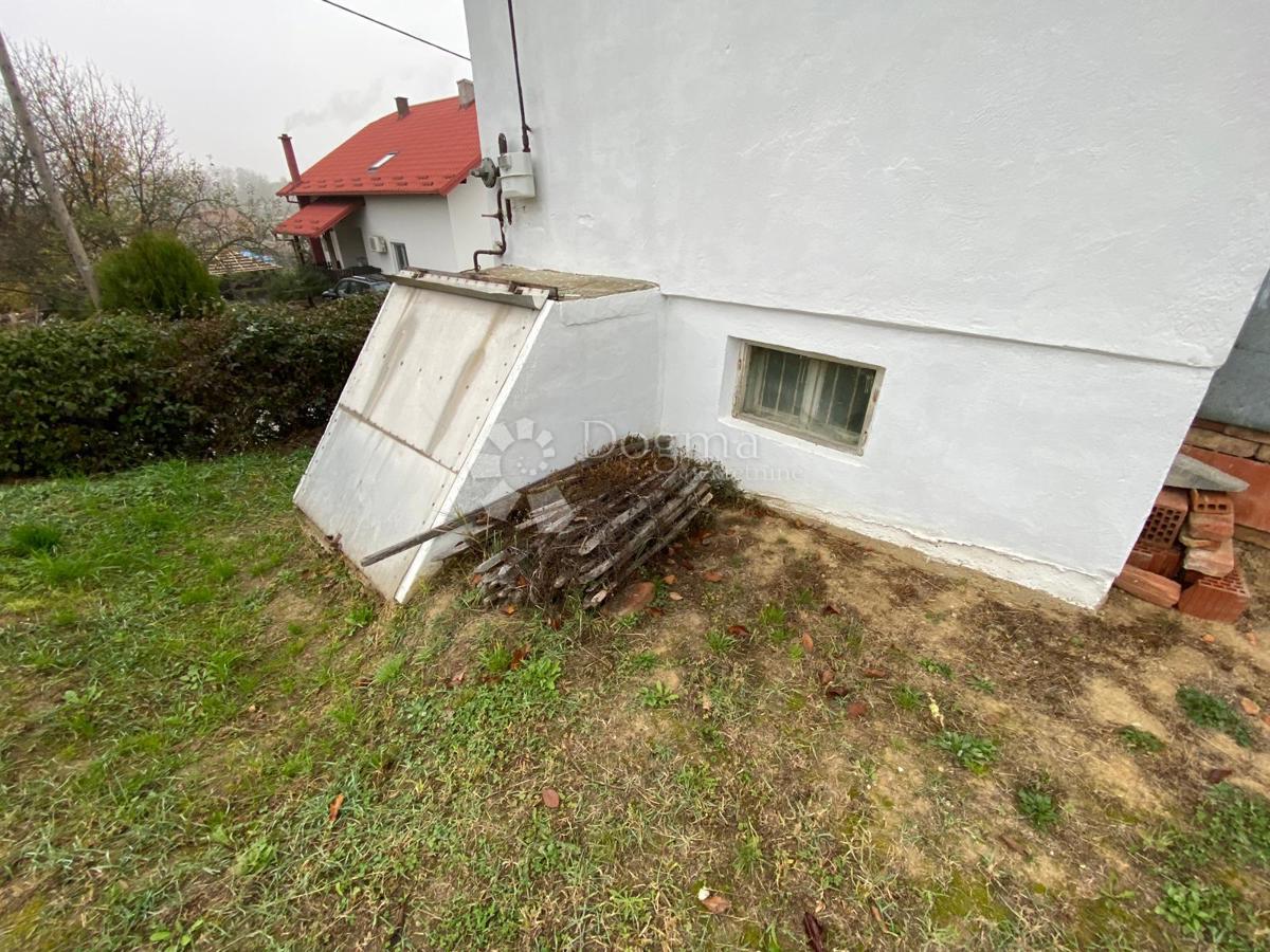 Działka Na sprzedaż - SISAČKO-MOSLAVAČKA POPOVAČA