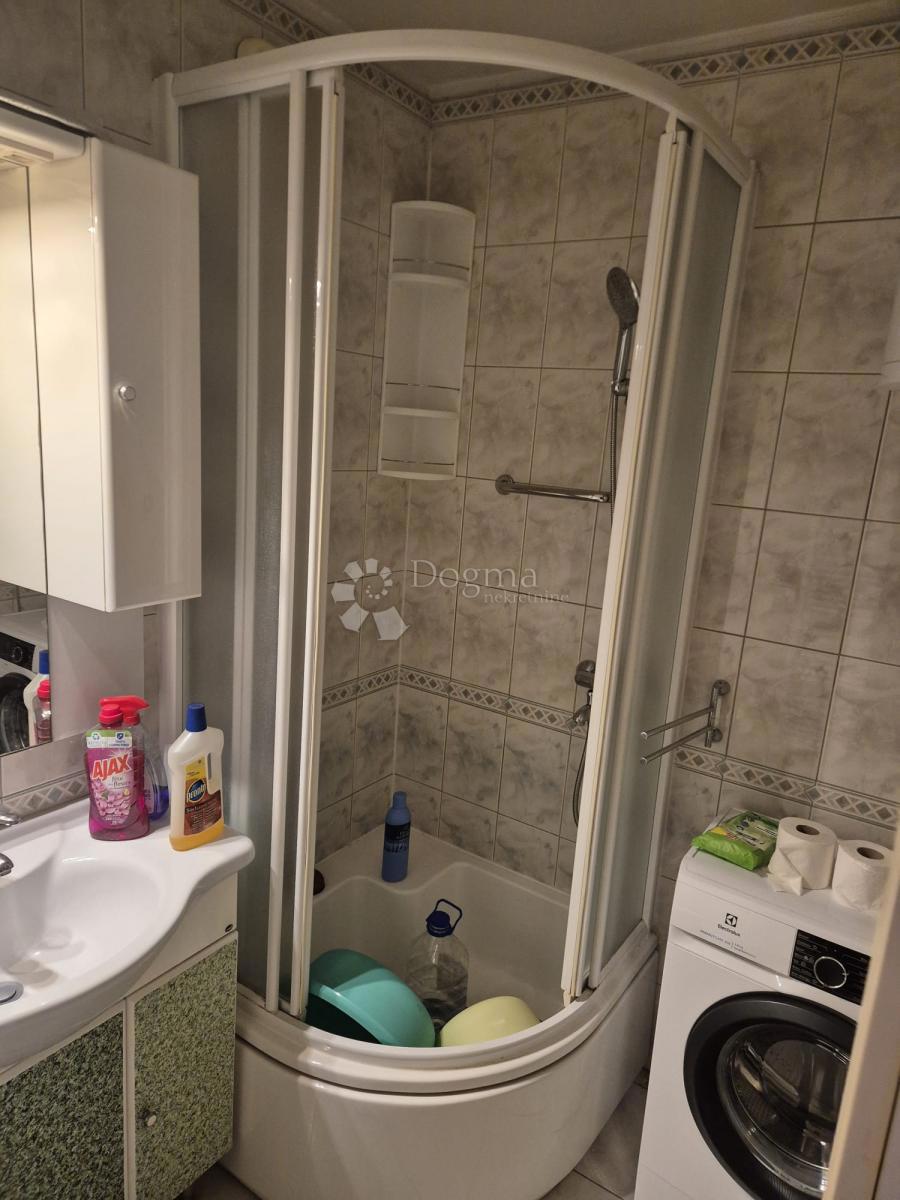 Mieszkanie Na sprzedaż - SPLITSKO-DALMATINSKA SPLIT