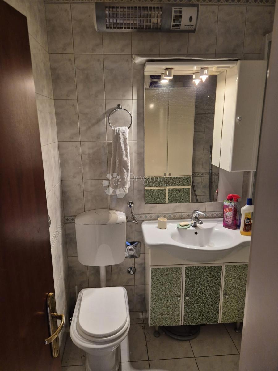 Mieszkanie Na sprzedaż - SPLITSKO-DALMATINSKA SPLIT