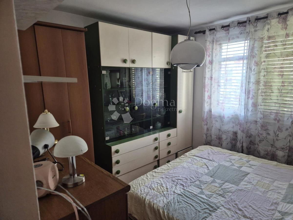 Mieszkanie Na sprzedaż - SPLITSKO-DALMATINSKA SPLIT