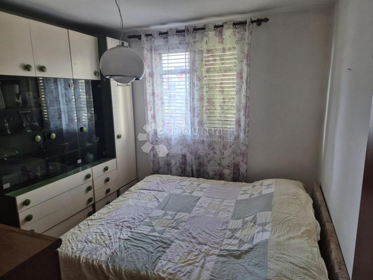 Mieszkanie Na sprzedaż - SPLITSKO-DALMATINSKA SPLIT