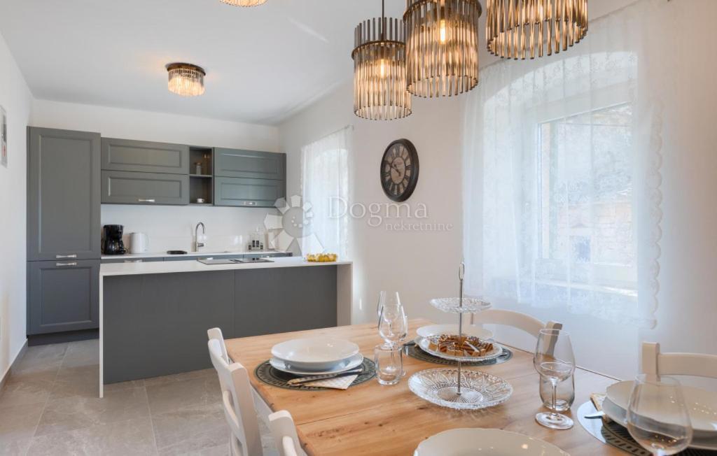 House For sale - ISTARSKA VIŠNJAN
