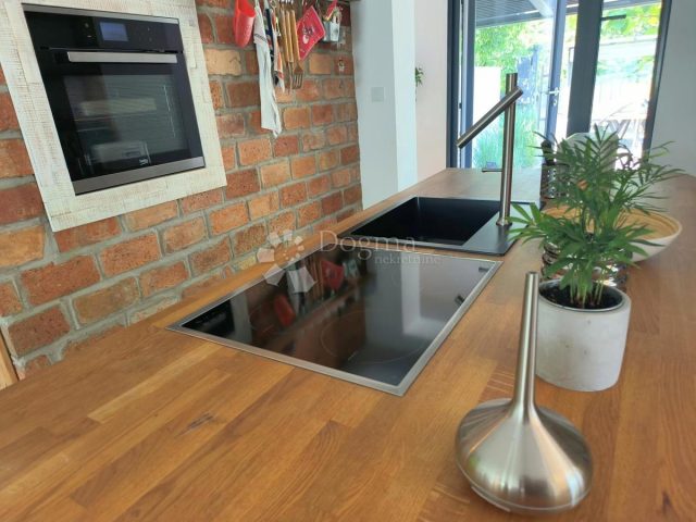 House for sale 130 m² – Zagreb
