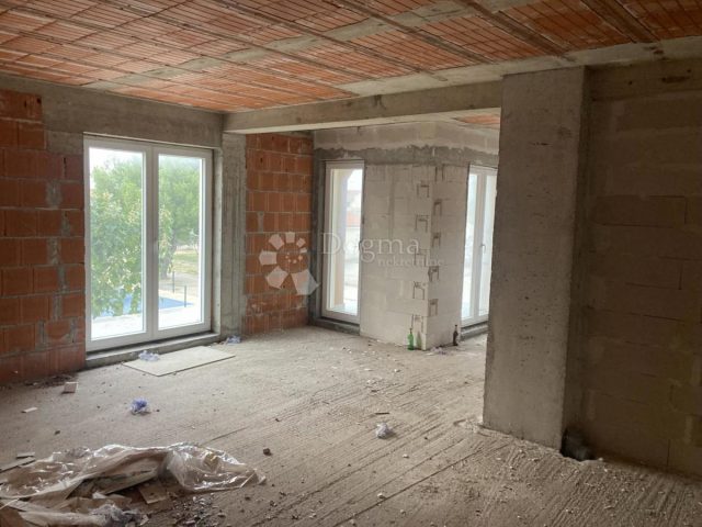 Poslovni prostori za najem 240 m² – Šibenik