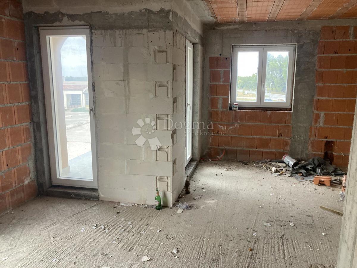 Poslovni prostori Za najem - ŠIBENSKO-KNINSKA ŠIBENIK