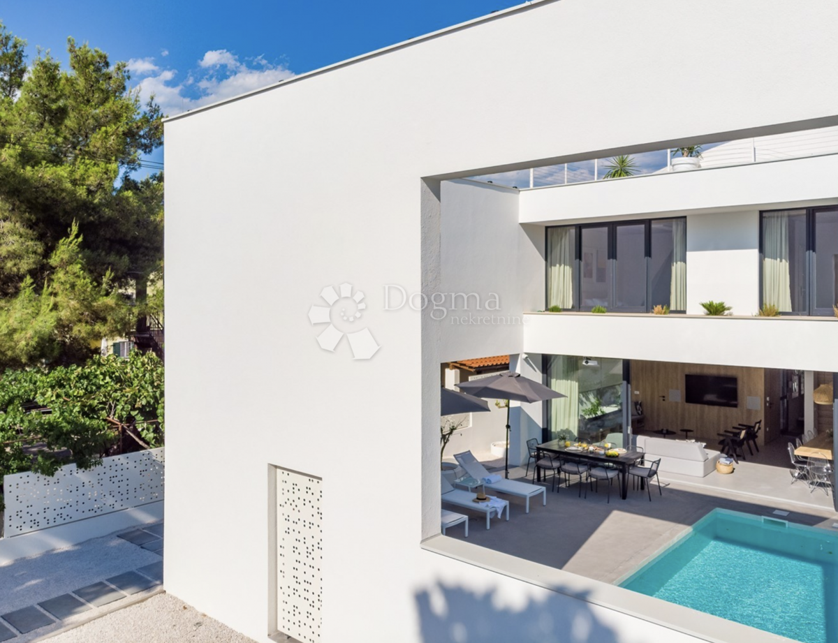 House For sale - SPLITSKO-DALMATINSKA BRAČ