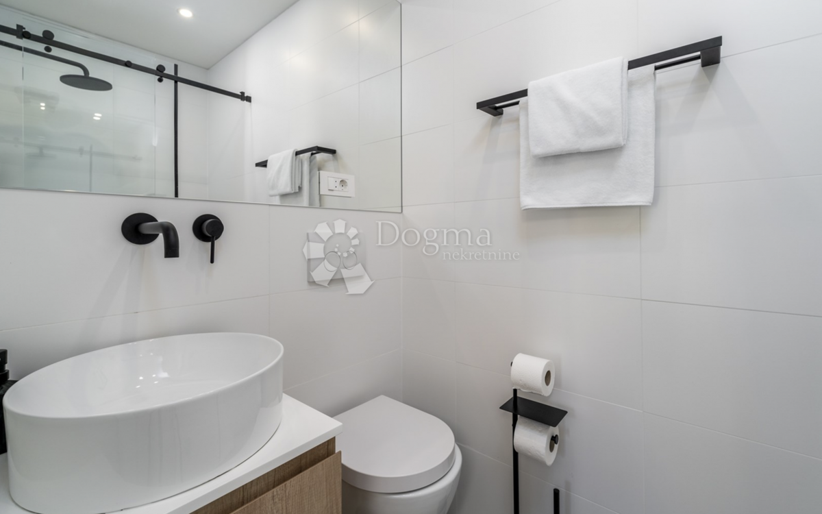 House For sale - SPLITSKO-DALMATINSKA BRAČ