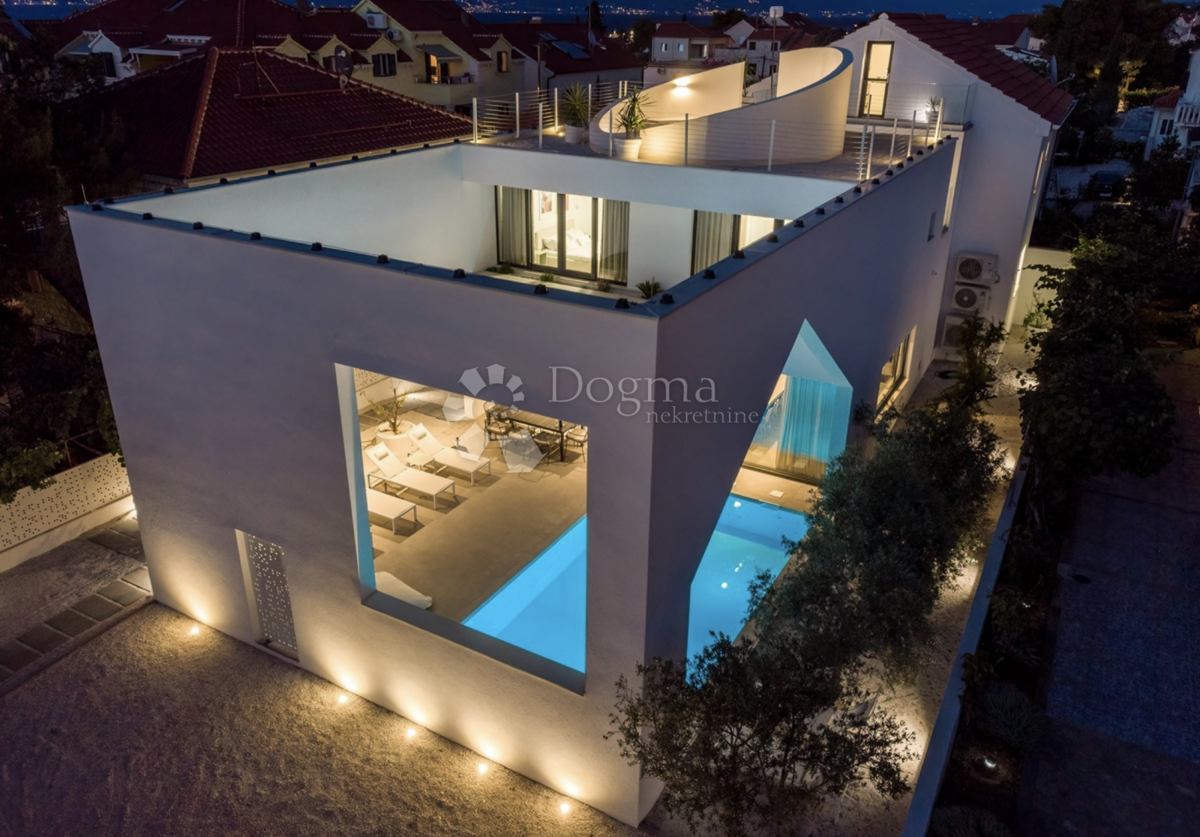 House For sale - SPLITSKO-DALMATINSKA BRAČ