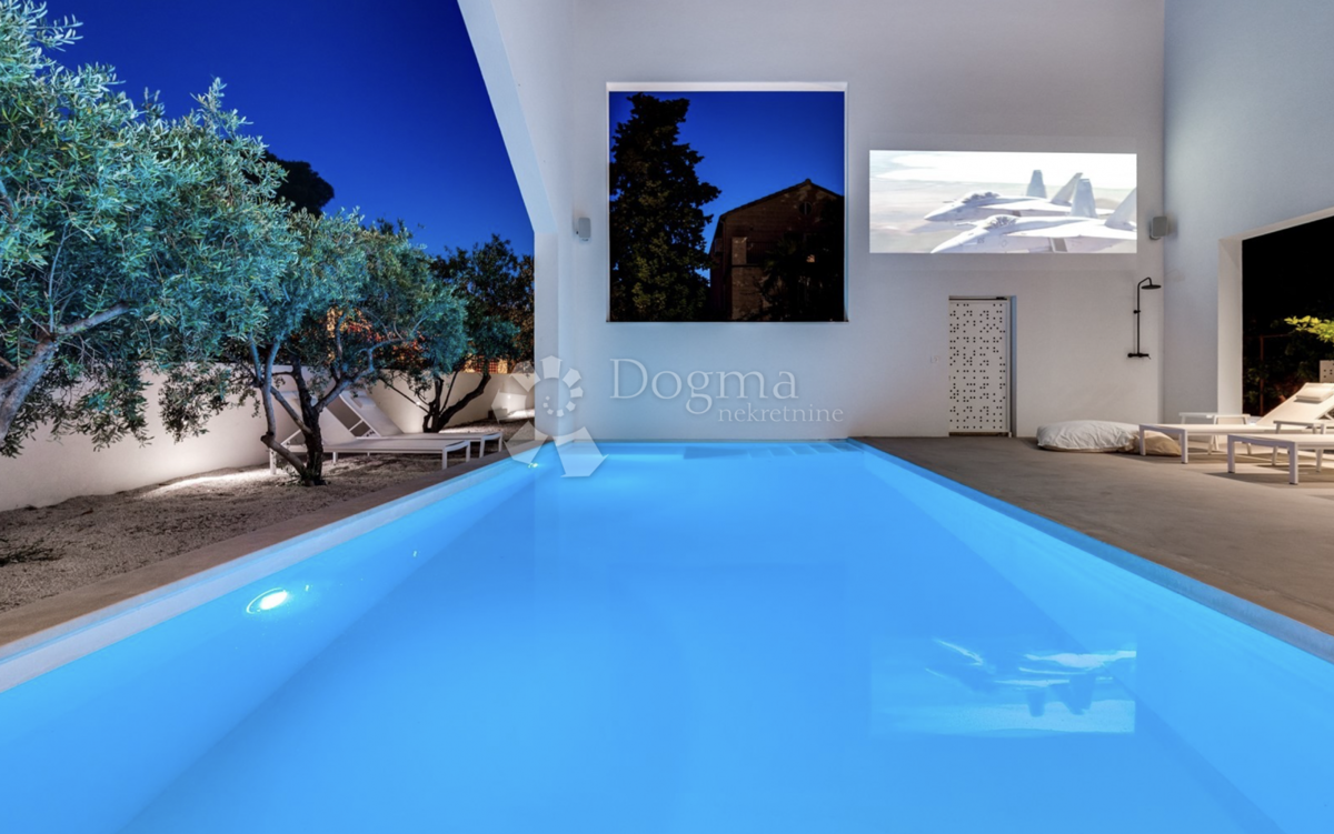 House For sale - SPLITSKO-DALMATINSKA BRAČ