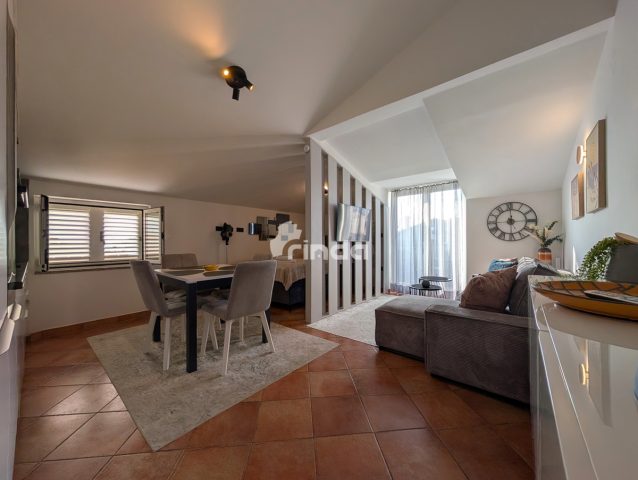 Apartment Zu verkaufen - Istarska Rovinj - foto 2/13
