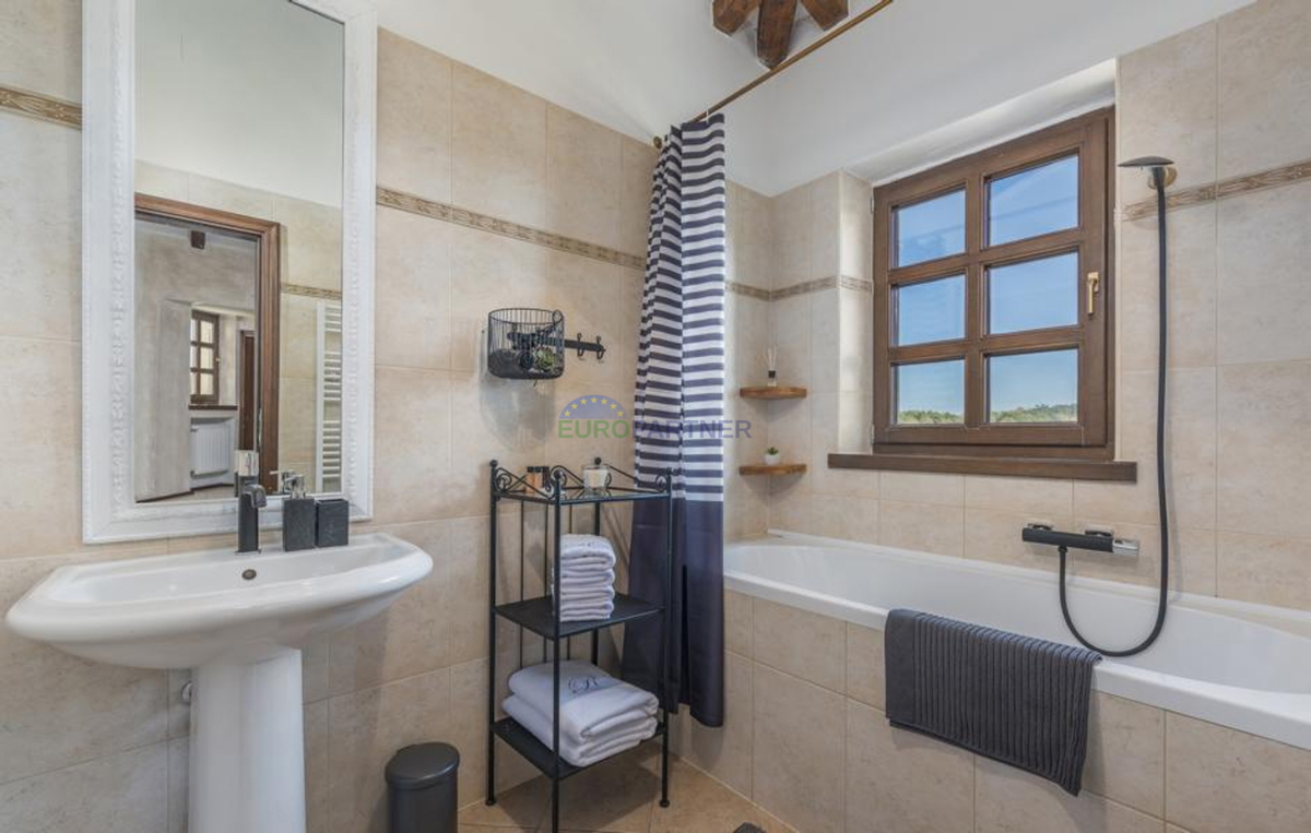 House For sale - ISTARSKA VIŠNJAN