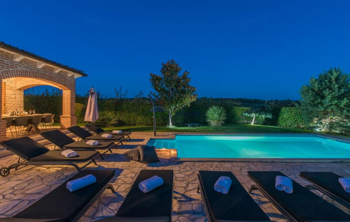 House For sale - ISTARSKA VIŠNJAN